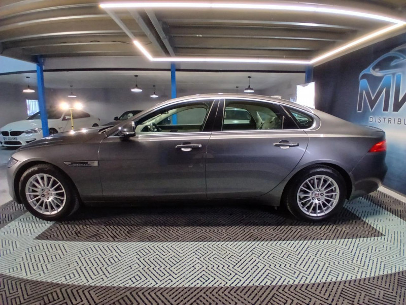 Photo 2 de l'offre de JAGUAR XF  2.0 D 180 Prestige BVA  à 15990€ chez MKP Distribution