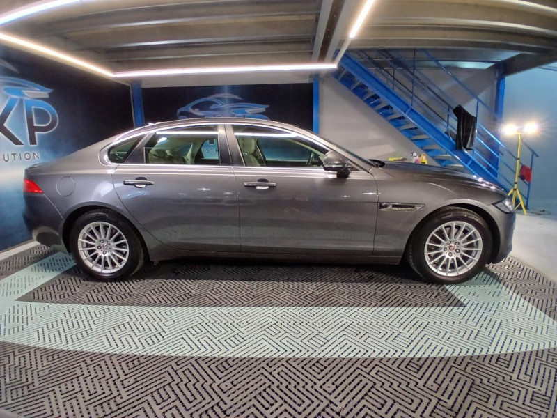 Photo 5 de l'offre de JAGUAR XF  2.0 D 180 Prestige BVA  à 15990€ chez MKP Distribution