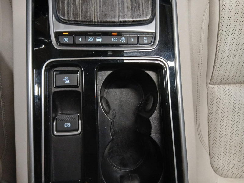 Photo 30 de l'offre de JAGUAR XF  2.0 D 180 Prestige BVA  à 15990€ chez MKP Distribution