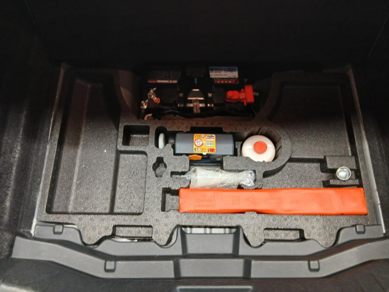 Photo 16 de l'offre de JAGUAR XF  2.0 D 180 Prestige BVA  à 15990€ chez MKP Distribution