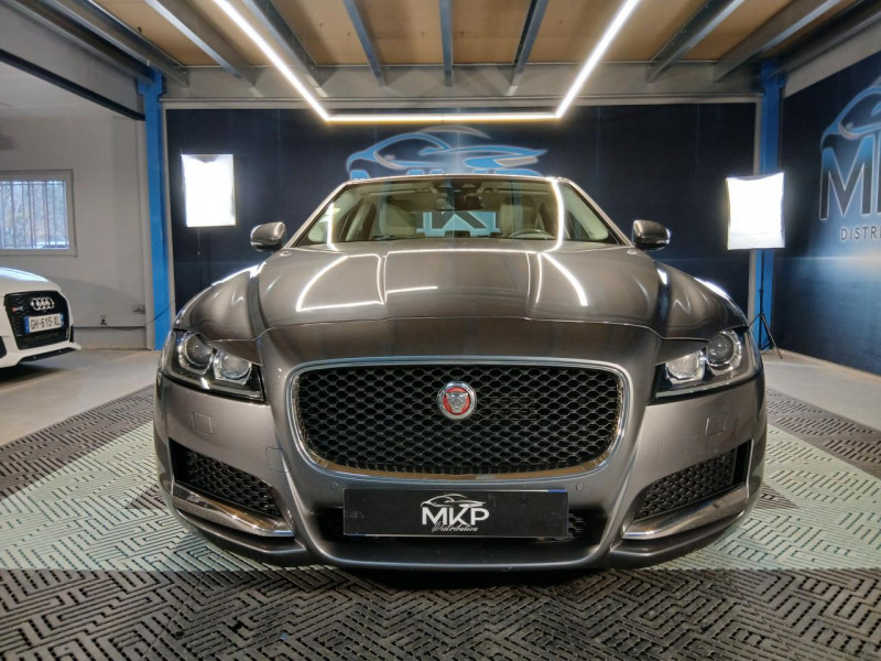 Photo 8 de l'offre de JAGUAR XF  2.0 D 180 Prestige BVA  à 15990€ chez MKP Distribution