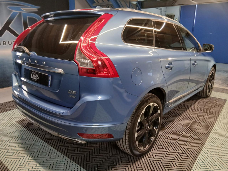 Photo 5 de l'offre de VOLVO XC60  D5 AWD 2.4 220 Summum Geartronic  à 22990€ chez MKP Distribution