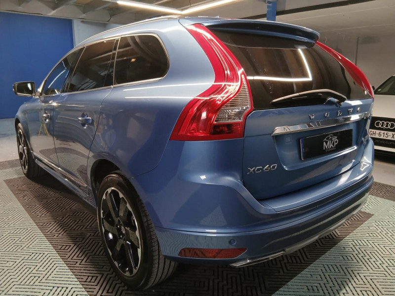Photo 3 de l'offre de VOLVO XC60  D5 AWD 2.4 220 Summum Geartronic  à 22990€ chez MKP Distribution