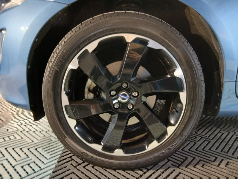 Photo 49 de l'offre de VOLVO XC60  D5 AWD 2.4 220 Summum Geartronic  à 22990€ chez MKP Distribution