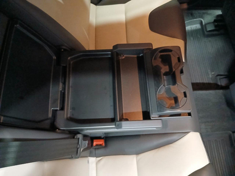 Photo 41 de l'offre de VOLVO XC60  D5 AWD 2.4 220 Summum Geartronic  à 22990€ chez MKP Distribution