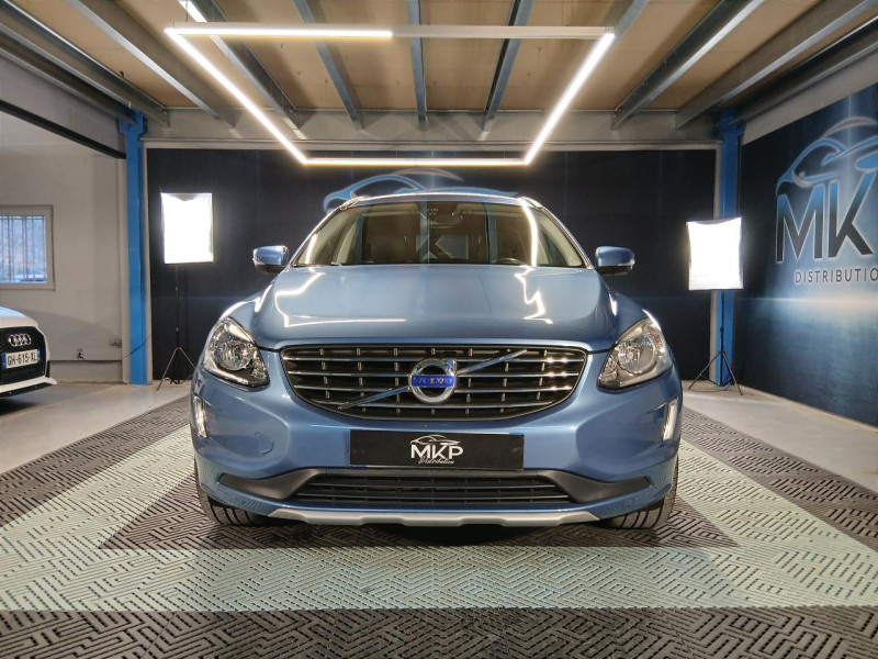 Photo 7 de l'offre de VOLVO XC60  D5 AWD 2.4 220 Summum Geartronic  à 22990€ chez MKP Distribution