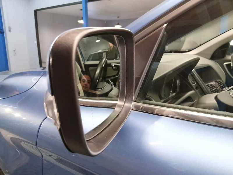 Photo 47 de l'offre de VOLVO XC60  D5 AWD 2.4 220 Summum Geartronic  à 22990€ chez MKP Distribution