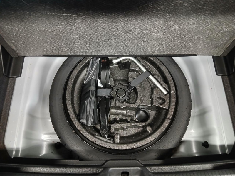 Photo 16 de l'offre de AUDI Q2  30 TFSI 1.0 116 Sport BVM6 à 18990€ chez MKP Distribution