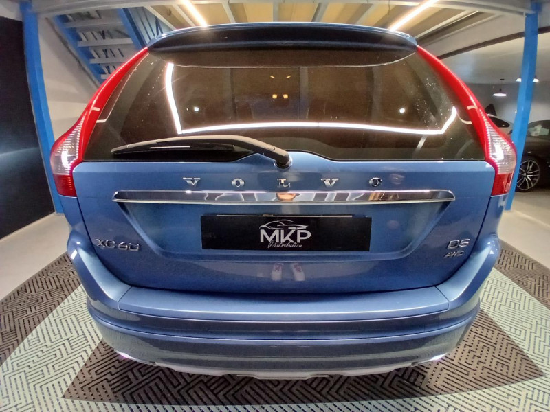 Photo 4 de l'offre de VOLVO XC60  D5 AWD 2.4 220 Summum Geartronic  à 22990€ chez MKP Distribution
