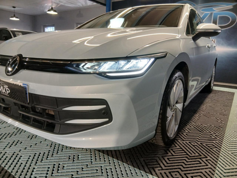 Photo 46 de l'offre de VOLKSWAGEN GOLF 2.0 TDI Life Plus 116 BVM6 - TVA à 25990€ chez MKP Distribution