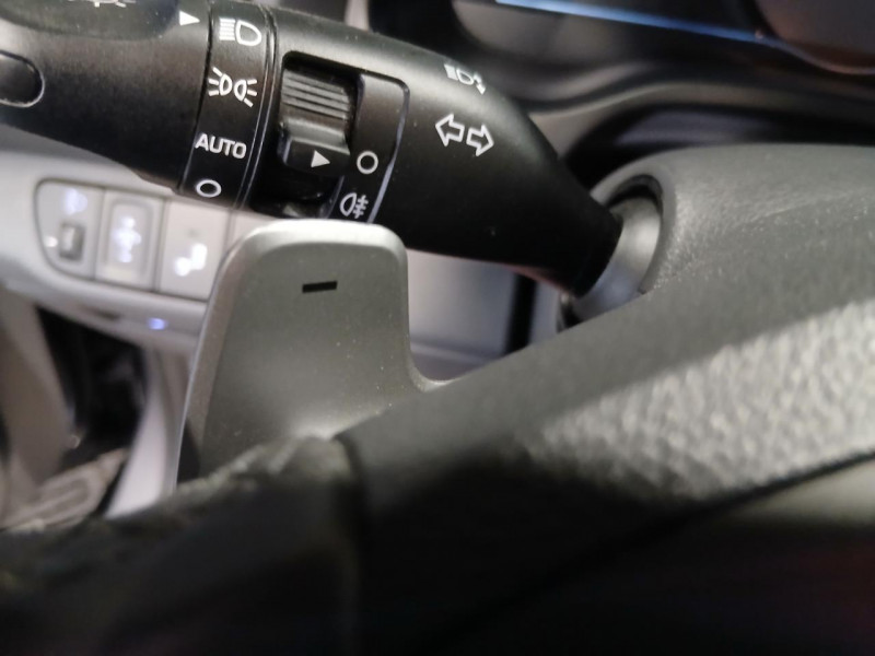 Photo 24 de l'offre de HYUNDAI IONIQ 1.6 Hybrid 141 Executive BVA à 14990€ chez MKP Distribution