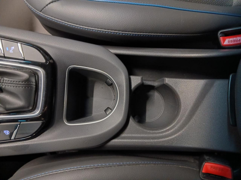 Photo 38 de l'offre de HYUNDAI IONIQ 1.6 Hybrid 141 Executive BVA à 14990€ chez MKP Distribution