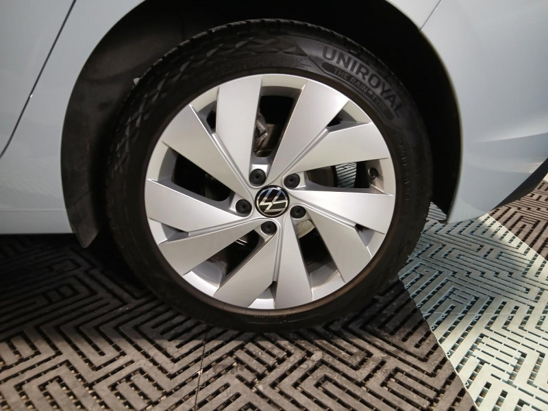 Photo 41 de l'offre de VOLKSWAGEN GOLF 2.0 TDI Life Plus 116 BVM6 - TVA à 25990€ chez MKP Distribution