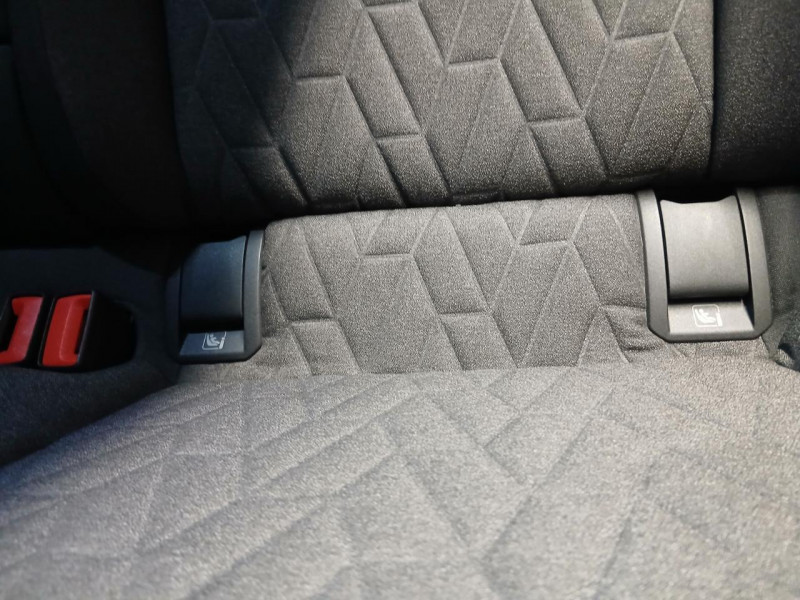 Photo 29 de l'offre de VOLKSWAGEN GOLF 2.0 TDI Life Plus 116 BVM6 - TVA à 25990€ chez MKP Distribution