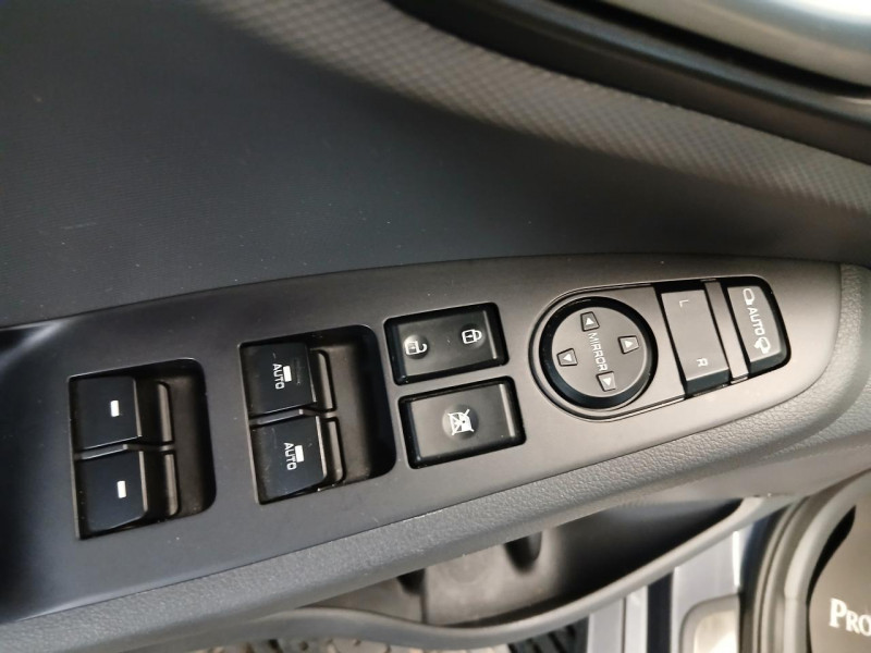 Photo 49 de l'offre de HYUNDAI IONIQ 1.6 Hybrid 141 Executive BVA à 14990€ chez MKP Distribution