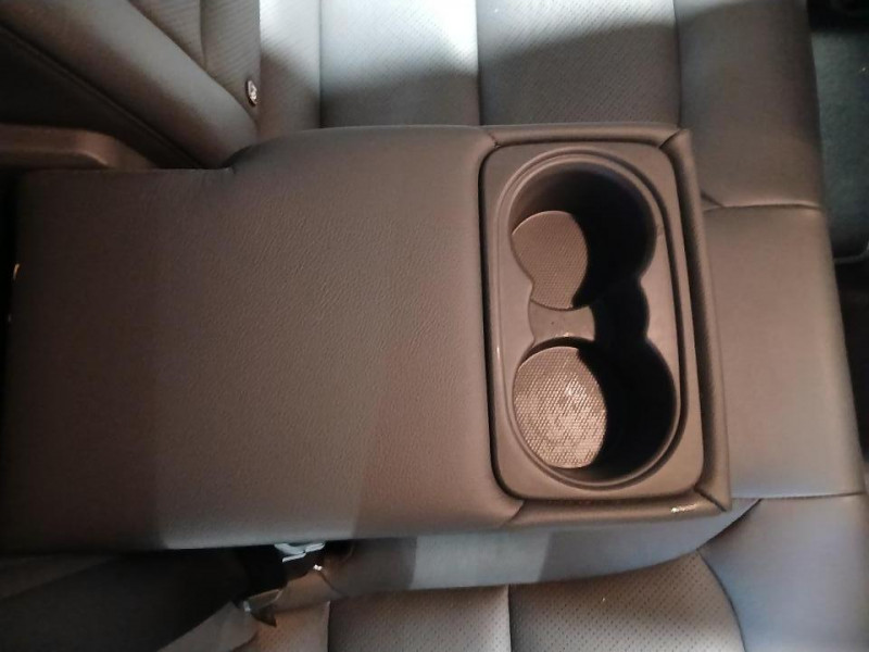 Photo 41 de l'offre de HYUNDAI IONIQ 1.6 Hybrid 141 Executive BVA à 14990€ chez MKP Distribution