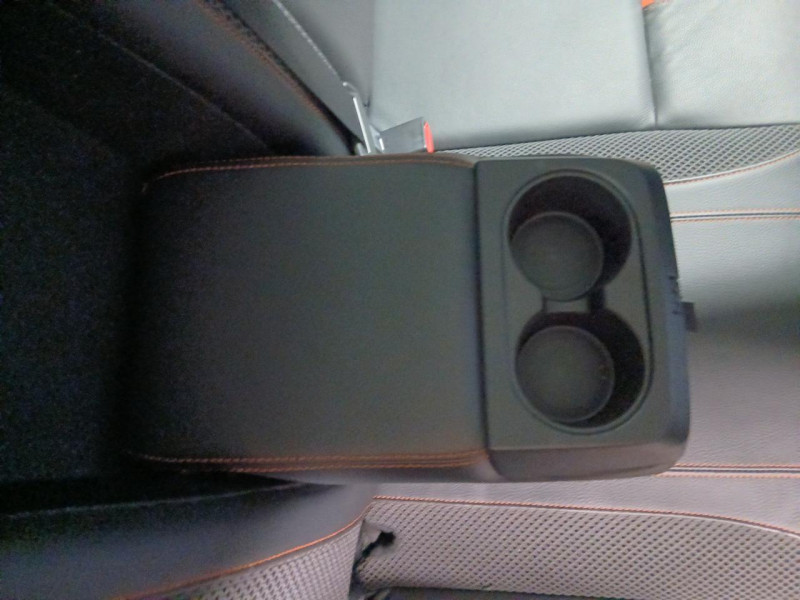 Photo 41 de l'offre de FORD RANGER DOUBLE CABINE  3.2 TDCi 200  WILDTRAK BVA à 29990€ chez MKP Distribution