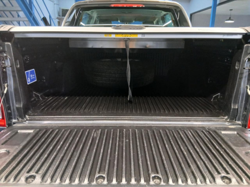 Photo 9 de l'offre de FORD RANGER DOUBLE CABINE  3.2 TDCi 200  WILDTRAK BVA à 29990€ chez MKP Distribution