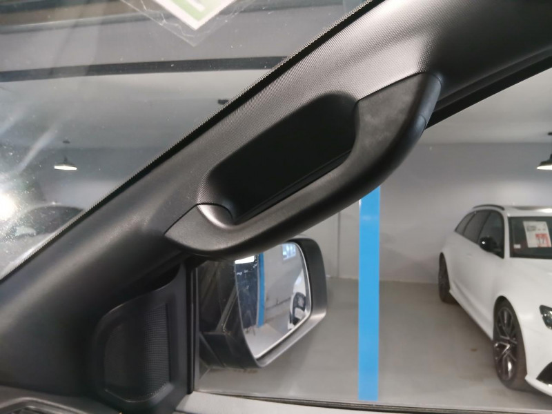 Photo 48 de l'offre de FORD RANGER DOUBLE CABINE  3.2 TDCi 200 WILDTRAK BVA à 29990€ chez MKP Distribution