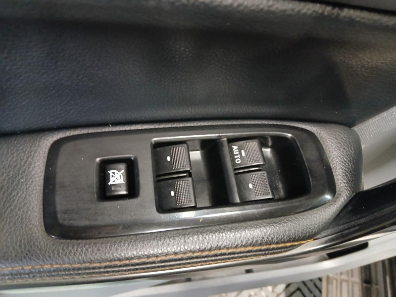 Photo 43 de l'offre de FORD RANGER DOUBLE CABINE  3.2 TDCi 200 WILDTRAK BVA à 29990€ chez MKP Distribution