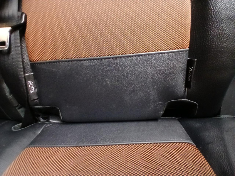 Photo 38 de l'offre de FORD RANGER DOUBLE CABINE  3.2 TDCi 200 WILDTRAK BVA à 29990€ chez MKP Distribution