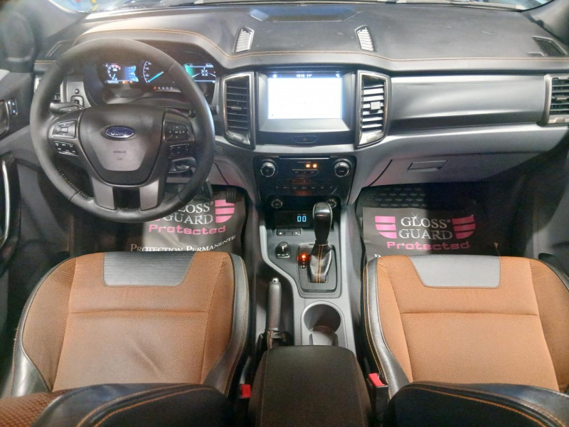 Photo 9 de l'offre de FORD RANGER DOUBLE CABINE  3.2 TDCi 200 WILDTRAK BVA à 29990€ chez MKP Distribution