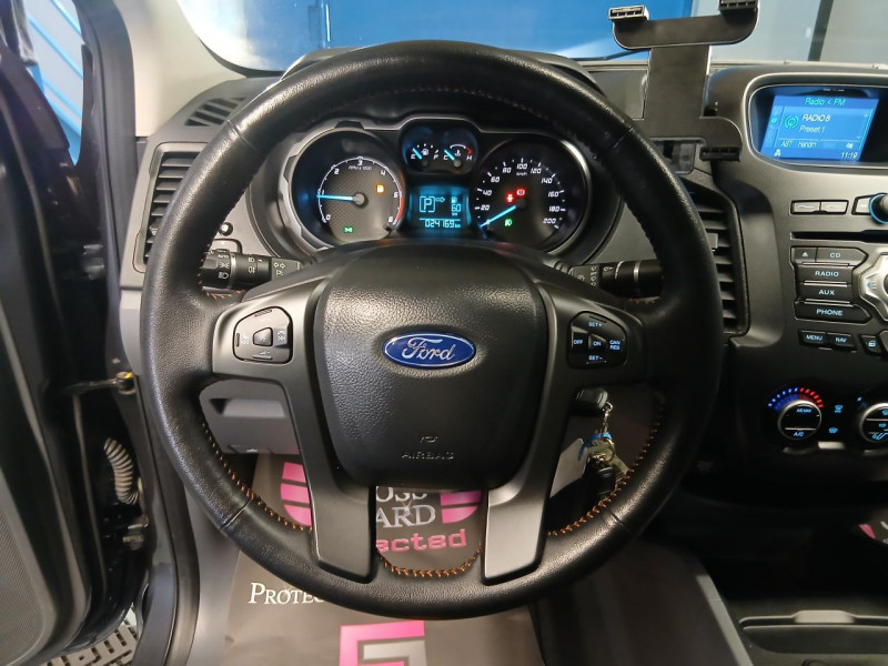 Photo 19 de l'offre de FORD RANGER DOUBLE CABINE  3.2 TDCi 200  WILDTRAK BVA à 29990€ chez MKP Distribution