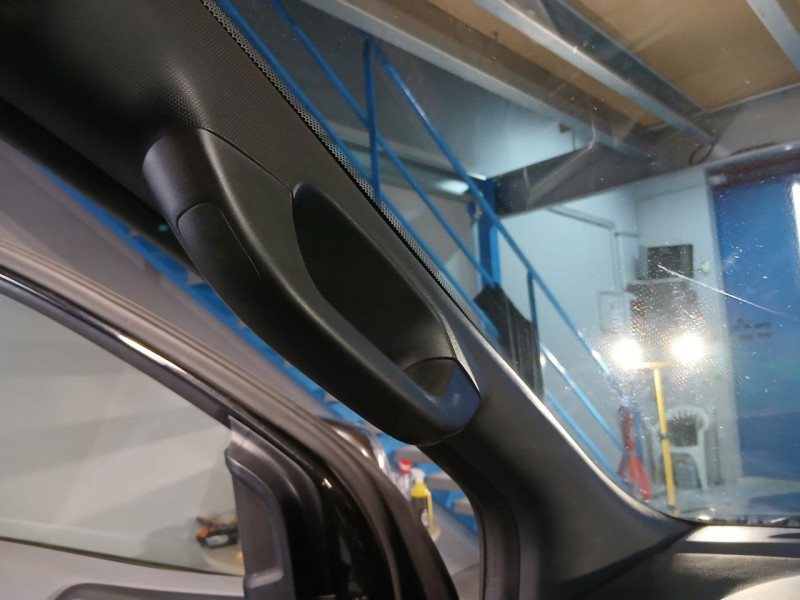 Photo 47 de l'offre de FORD RANGER DOUBLE CABINE  3.2 TDCi 200 WILDTRAK BVA à 29990€ chez MKP Distribution