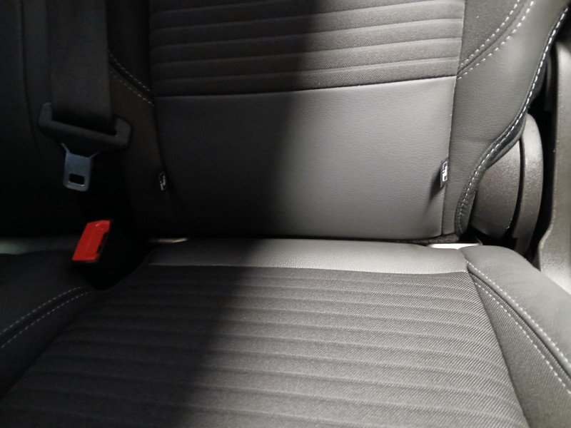 Photo 33 de l'offre de FORD KUGA 2.0 TDCi 180 AWD Titanium BVA à 15990€ chez MKP Distribution