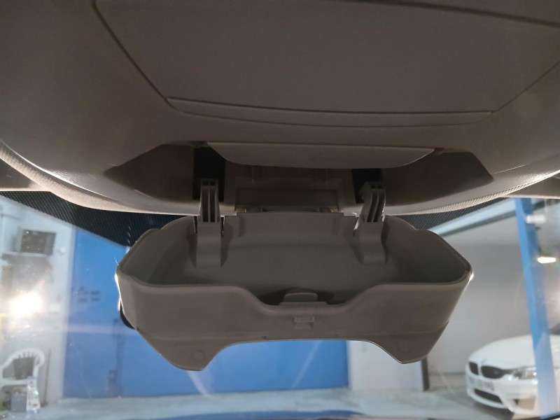 Photo 38 de l'offre de FORD KUGA 2.0 TDCi 180 AWD Titanium BVA à 15990€ chez MKP Distribution