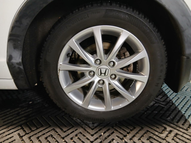 Photo 39 de l'offre de HONDA CIVIC  1.4 i-VTEC 100 COMFORT BVM à 11990€ chez MKP Distribution