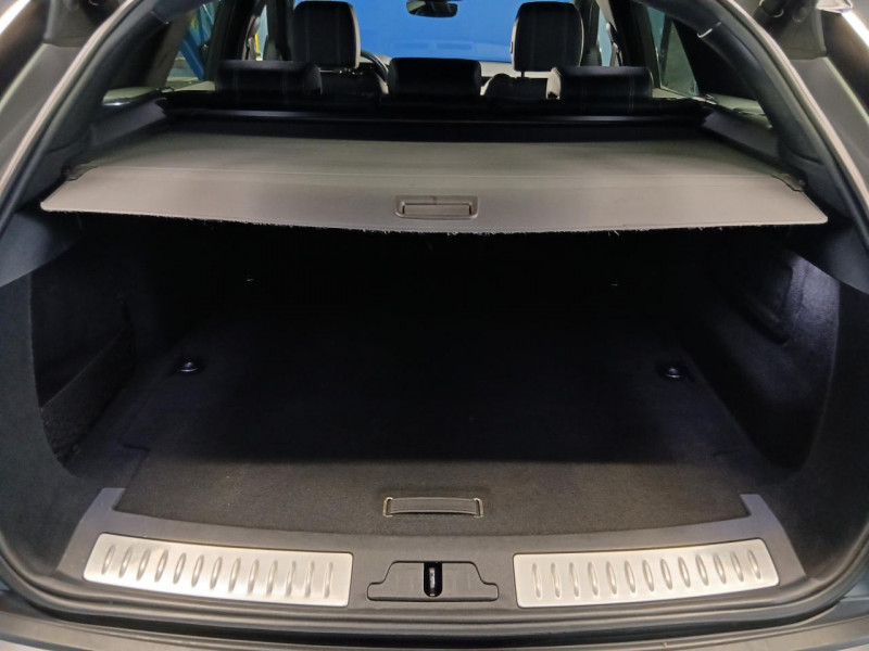Photo 9 de l'offre de LAND-ROVER RANGE ROVER VELAR  2.0  P400E 404 PHEV  SE à 38990€ chez MKP Distribution