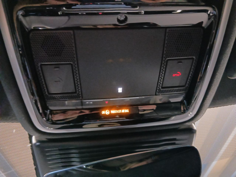 Photo 35 de l'offre de LAND-ROVER RANGE ROVER VELAR  2.0  P400E 404 PHEV  SE à 38990€ chez MKP Distribution