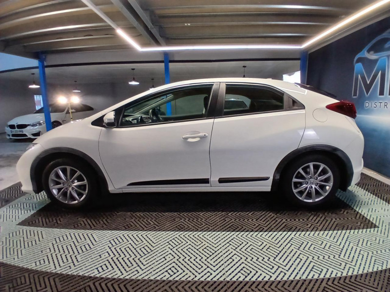 Photo 2 de l'offre de HONDA CIVIC  1.4 i-VTEC 100 COMFORT BVM à 11990€ chez MKP Distribution