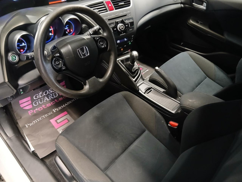 Photo 11 de l'offre de HONDA CIVIC  1.4 i-VTEC 100 COMFORT BVM à 11990€ chez MKP Distribution