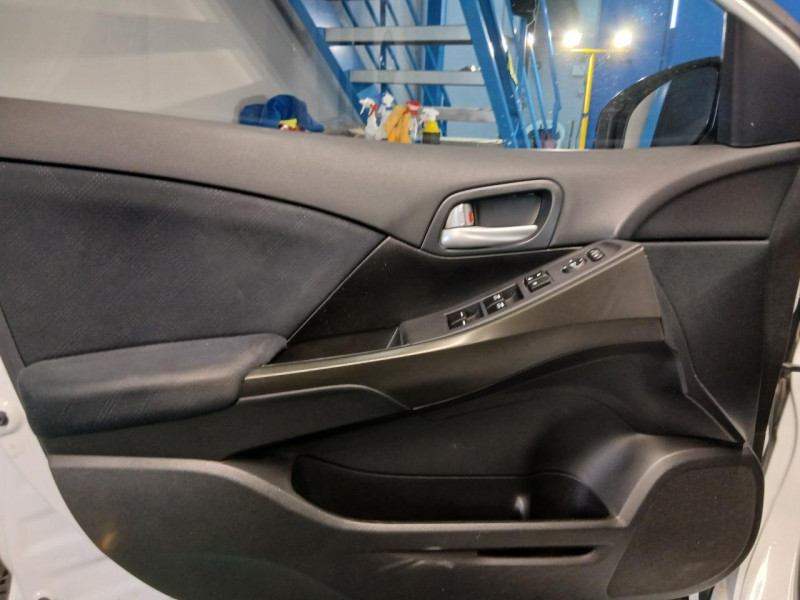 Photo 33 de l'offre de HONDA CIVIC  1.4 i-VTEC 100 COMFORT BVM à 11990€ chez MKP Distribution