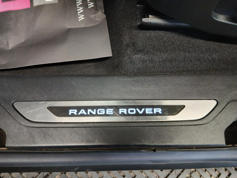 Photo 47 de l'offre de LAND-ROVER RANGE ROVER VELAR  2.0  P400E 404 PHEV  SE à 38990€ chez MKP Distribution
