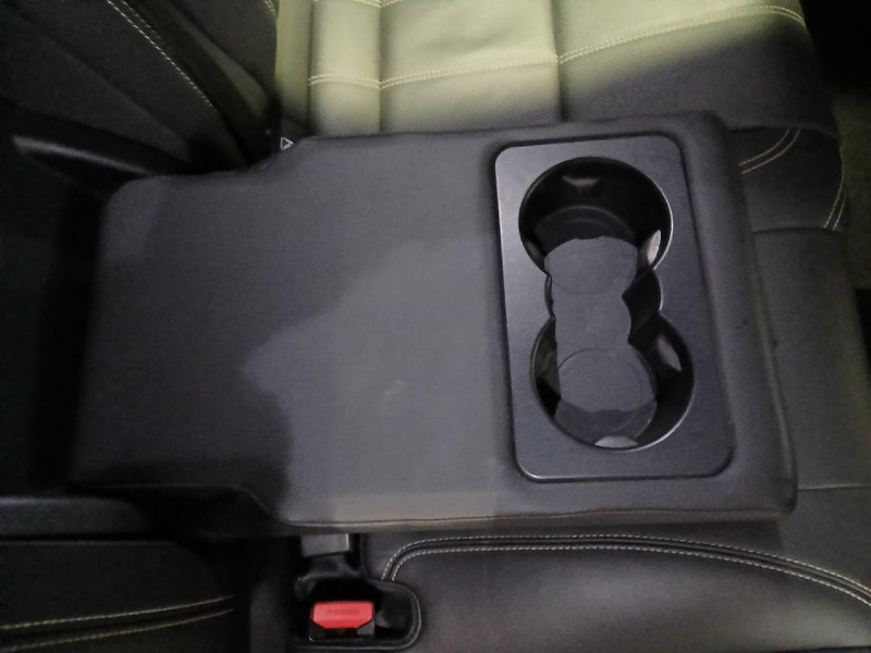 Photo 37 de l'offre de LAND-ROVER RANGE ROVER VELAR  2.0  P400E 404 PHEV  SE à 38990€ chez MKP Distribution