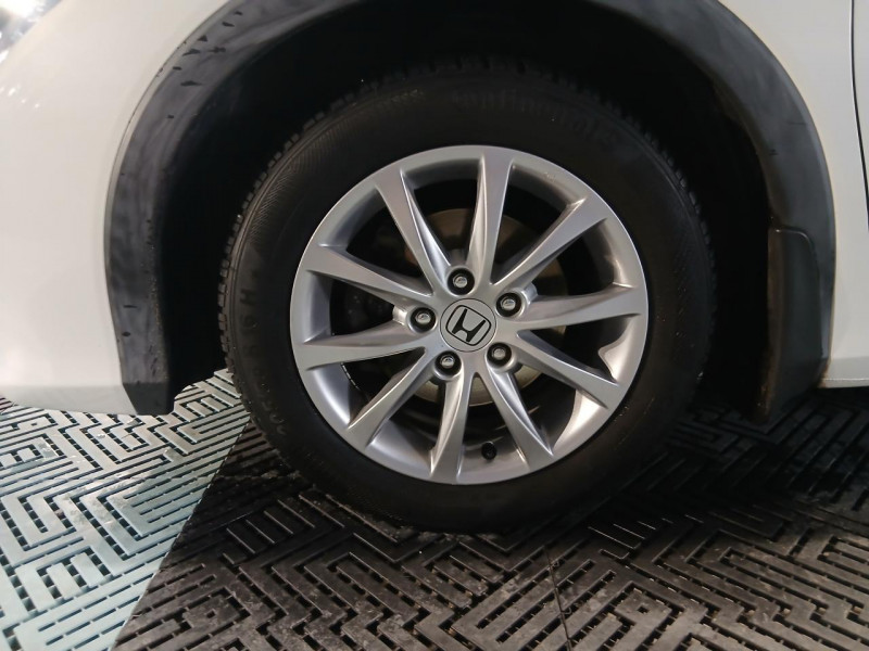 Photo 38 de l'offre de HONDA CIVIC  1.4 i-VTEC 100 COMFORT BVM à 11990€ chez MKP Distribution