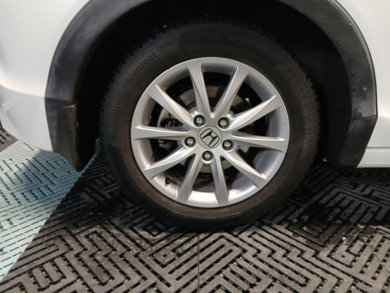 Photo 41 de l'offre de HONDA CIVIC  1.4 i-VTEC 100 COMFORT BVM à 11990€ chez MKP Distribution