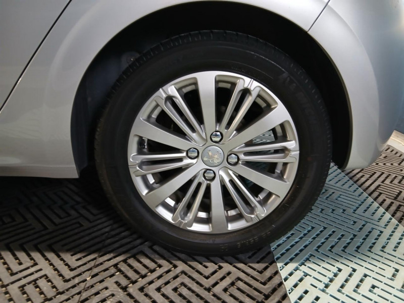 Photo 44 de l'offre de PEUGEOT 208  1.6 HDi 75 BVM5 Style à 9490€ chez MKP Distribution