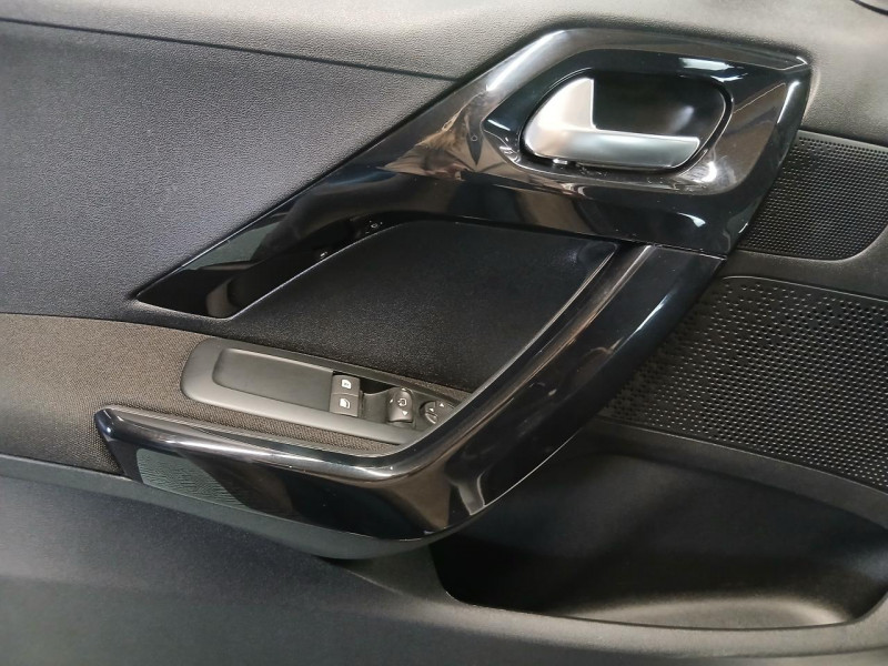 Photo 42 de l'offre de PEUGEOT 208  1.6 HDi 75 BVM5 Style à 9490€ chez MKP Distribution