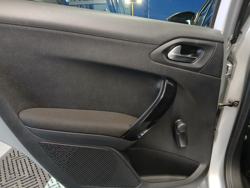 Photo 43 de l'offre de PEUGEOT 208  1.6 HDi 75 BVM5 Style à 9490€ chez MKP Distribution