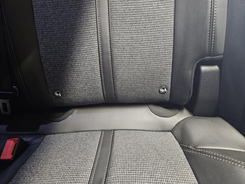 Photo 32 de l'offre de PEUGEOT 3008  1.5 HDi 130 Allure EAT8 à 17490€ chez MKP Distribution