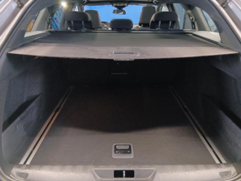 Photo 9 de l'offre de PEUGEOT 308 SW  1.5 HDi 130 GT Line EAT8 à 14990€ chez MKP Distribution