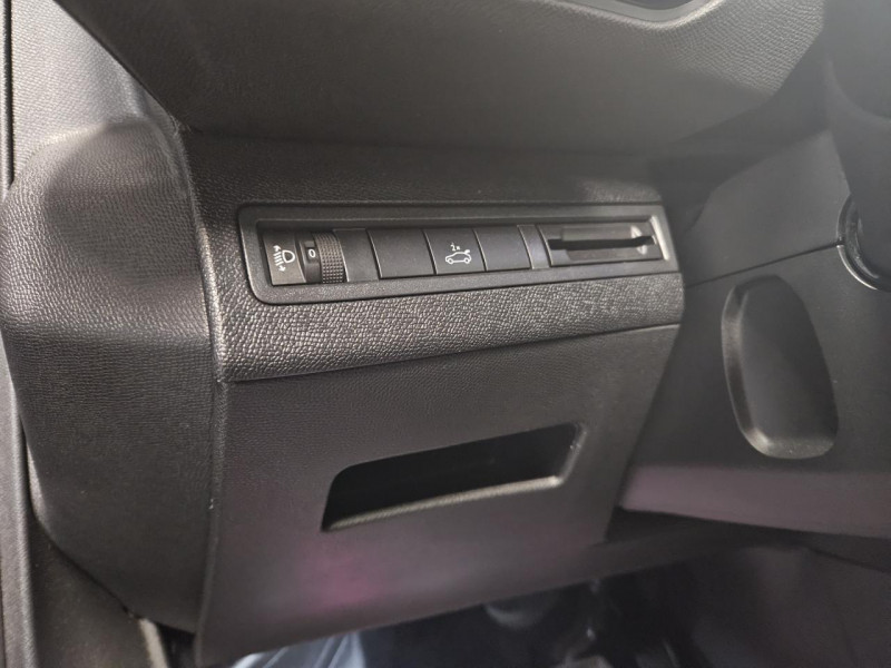 Photo 25 de l'offre de PEUGEOT 3008  1.5 HDi 130 Allure EAT8 à 17490€ chez MKP Distribution