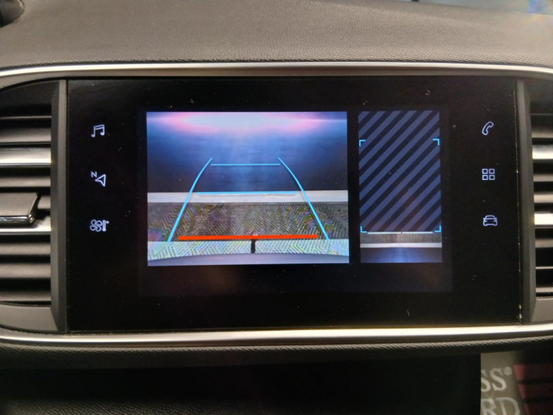 Photo 28 de l'offre de PEUGEOT 308 SW  1.5 HDi 130 GT Line EAT8 à 14990€ chez MKP Distribution