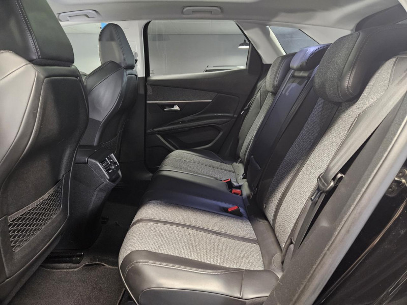 Photo 15 de l'offre de PEUGEOT 3008  1.5 HDi 130 Allure EAT8 à 17490€ chez MKP Distribution