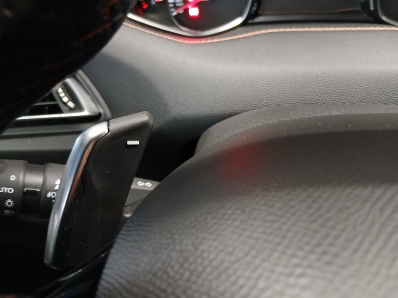 Photo 20 de l'offre de PEUGEOT 308 SW  1.5 HDi 130 GT Line EAT8 à 14990€ chez MKP Distribution