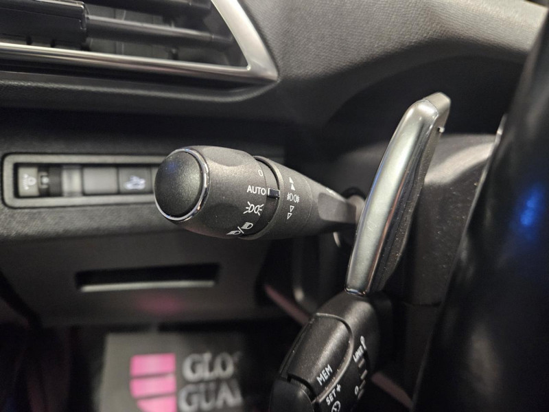 Photo 23 de l'offre de PEUGEOT 3008  1.5 HDi 130 Allure EAT8 à 17490€ chez MKP Distribution